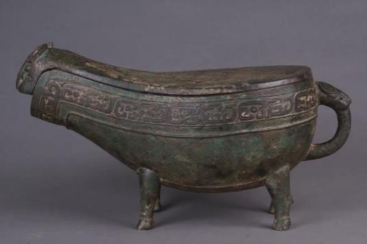 Bronze ritual vessel inscribed with Chinese earliest legal document