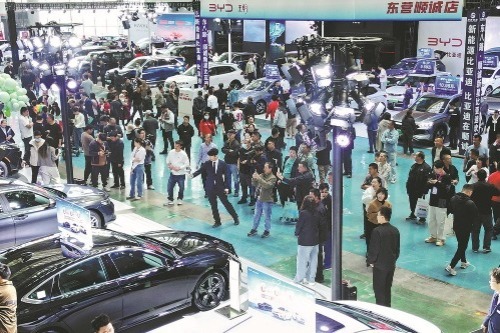 Chinese cities urged to loosen vehicle purchase restrictions