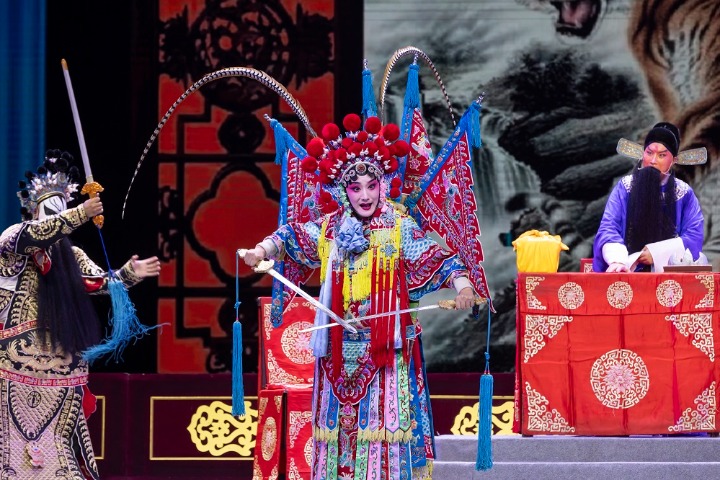 Puju Opera enthralls audiences in Shanxi