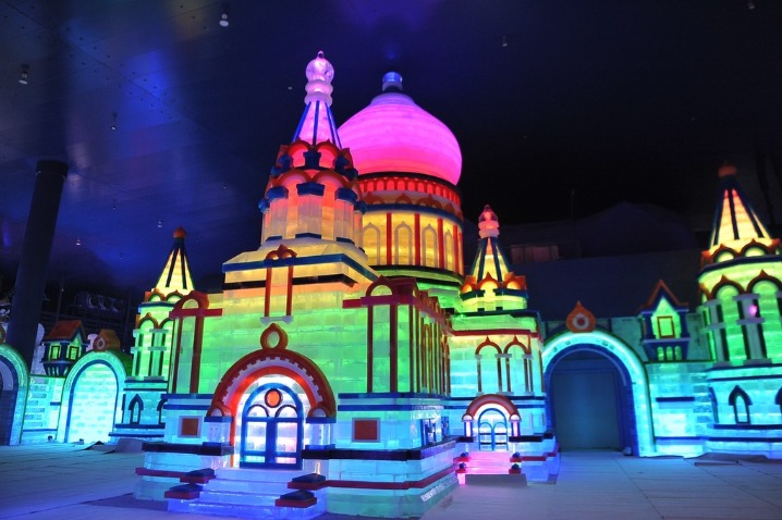 World's largest indoor ice and snow theme park to open