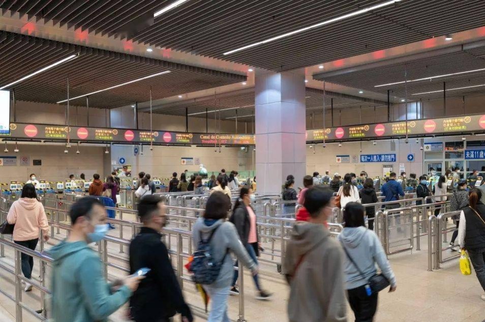 China to raise duty-free limit for mainland visitors to HK, Macao
