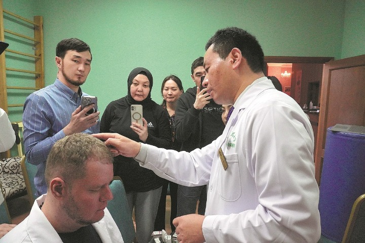 Patients praise TCM clinic in Kazakhstan