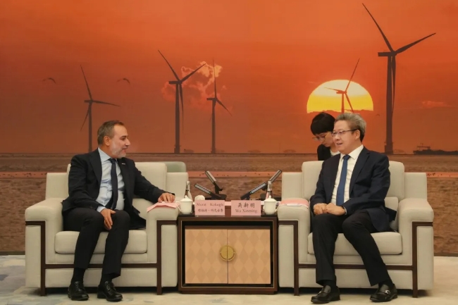 Party secretary of Nantong meets CEO of Köksan