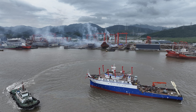 Zhoushan-made marine research ship launched