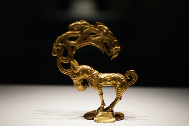 Palm-sized gold ornament reflects pinnacle of metalwork over 2,000 years ago