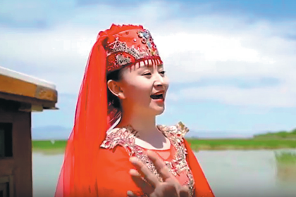 Folk melodies showcasing traditional art in tune with tourism