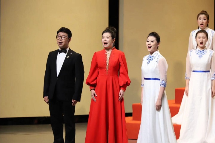 Choral performance wows audiences in Yunnan