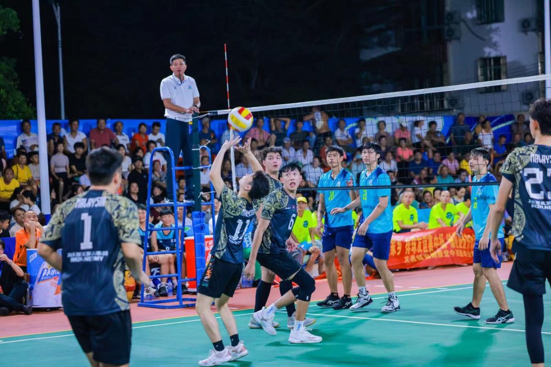 Competitive spirit, friendship shine at Hainan-Malaysia volleyball match