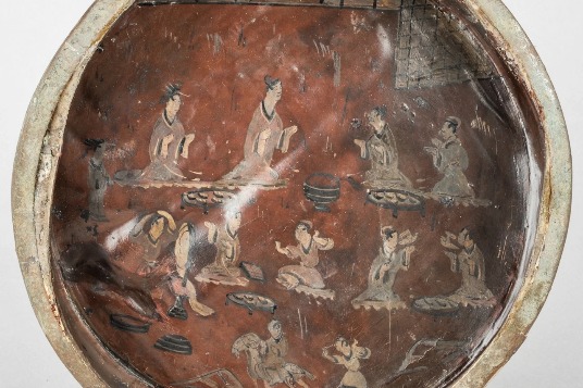 3rd-century lacquer plate reveals noble lifestyle of ancient China