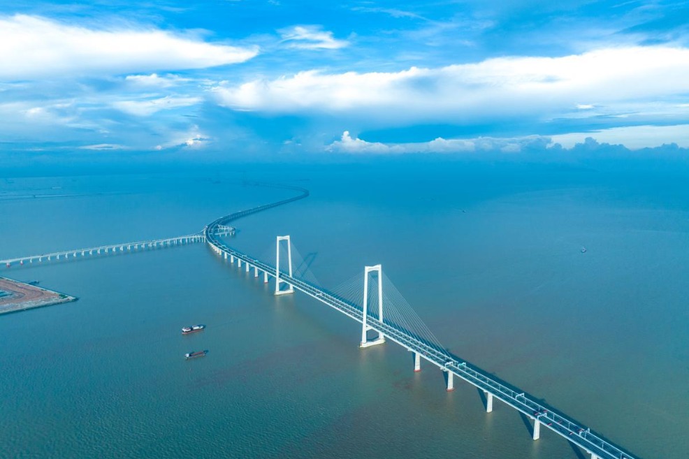 Mega cross-sea passage in the Guangdong-Hong Kong-Macao Greater Bay Area to begin trial operation