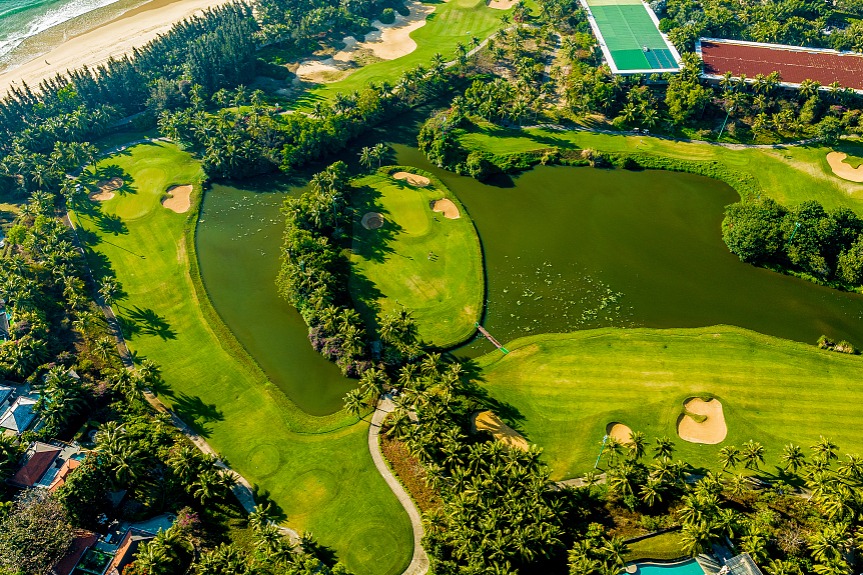 'Island of golf' makes Sanya hub for events
