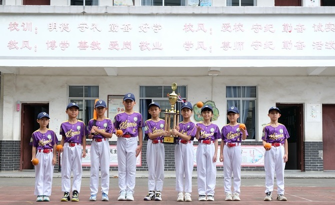 Inspiring journey of Guilin's rural teenage baseball team