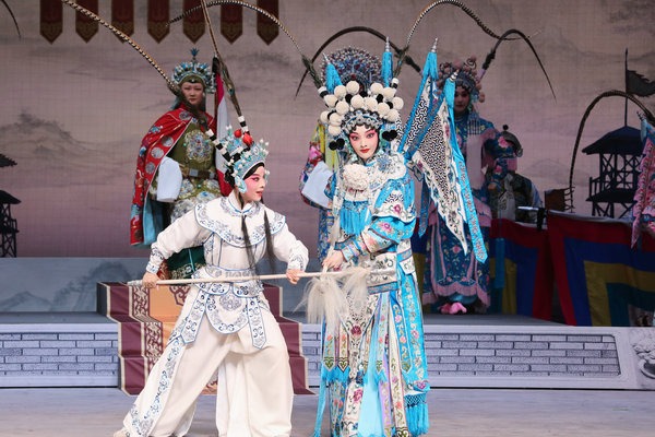 Peking Opera winds up national tour with Shanghai show