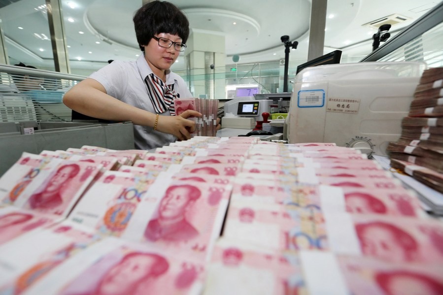 China's fiscal revenue down 2.6% in Jan-July