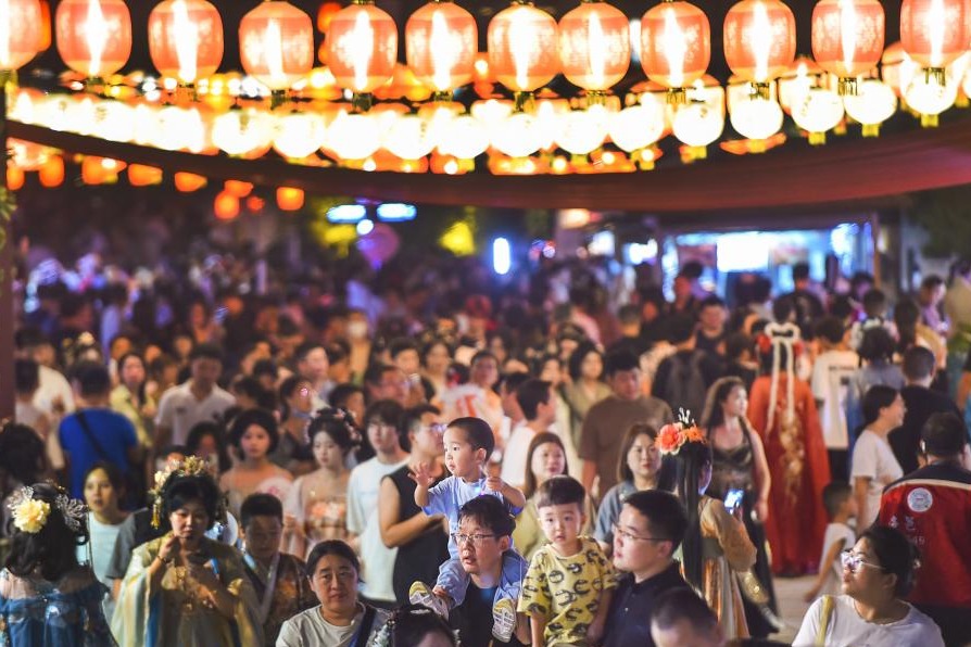 3-day Mid-Autumn Festival holiday sees 107 million domestic trips