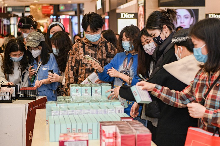 Downtown duty-free shopping in China gets policy boost