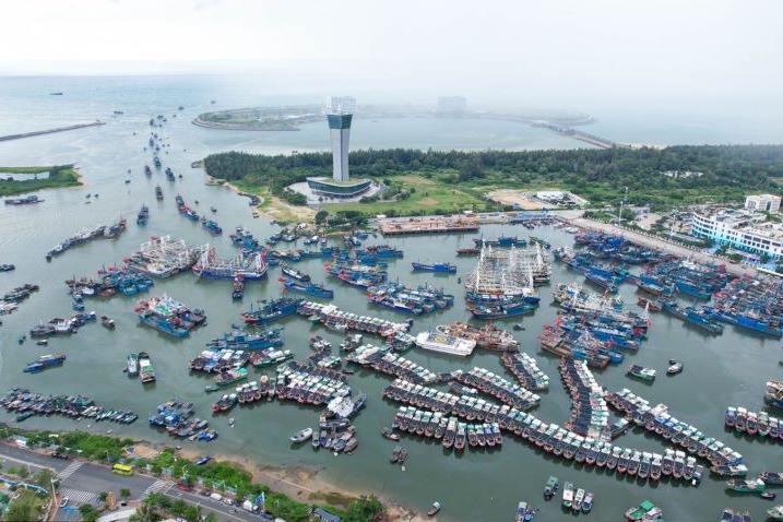 Hainan fishing ports celebrate after annual moratorium lifts