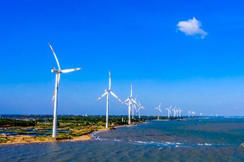 Zhanjiang's offshore power production transformed by green efforts