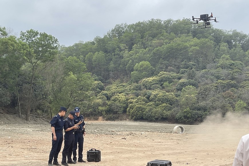 Shenzhen deploys drone units to prevent accidents, maintain order