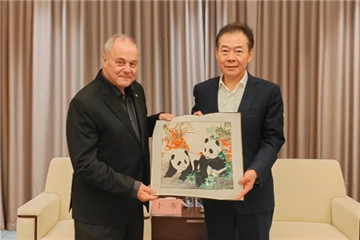 Chairman of Federation of German-Chinese Friendship Associations visits Nantong