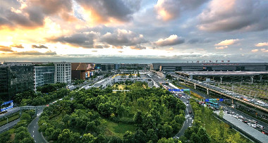 Hongqiao CBD to host briefing on entry-exit policies for talents