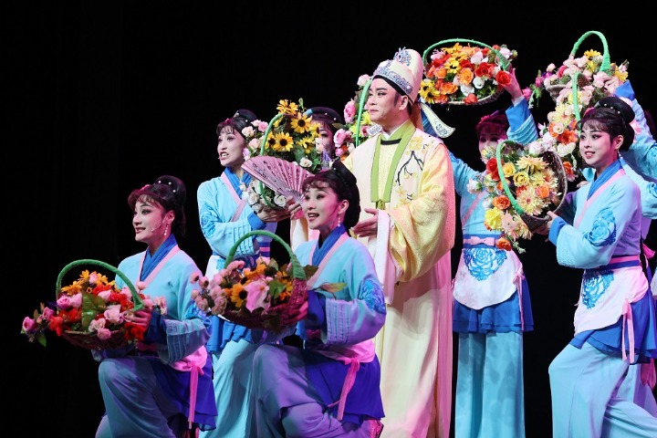 Classic Yueju Opera performed in Jiangsu