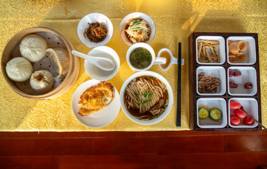 Relish a morning feast in Yangzhou