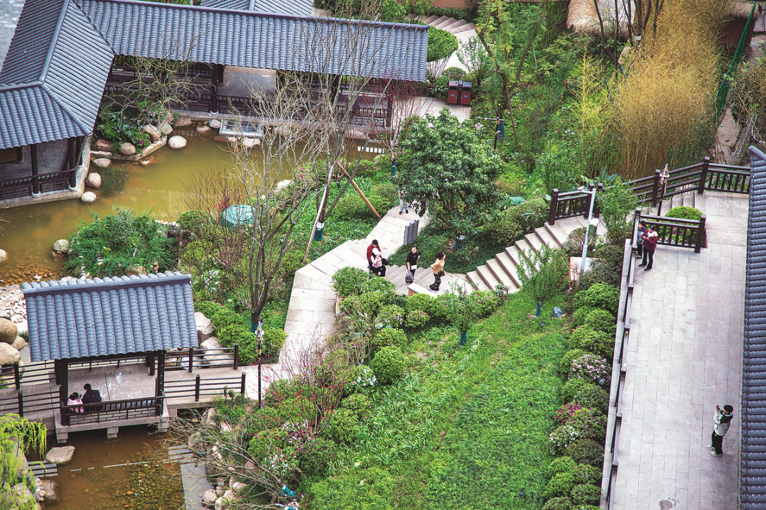 Ancient Zhongzhou Alley given modern makeover