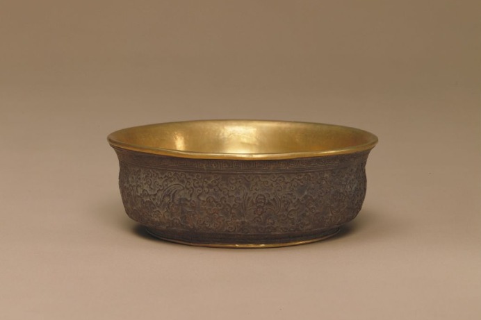 Gold-lined coconut shell bowl a testament to Qing court artistry