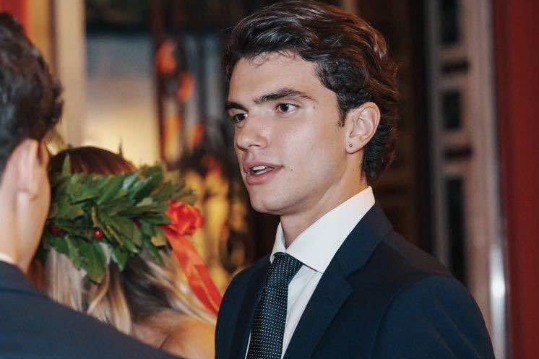 12345 hotline among thousands of services provided by China