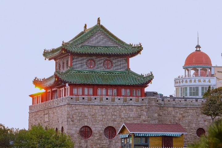 Qingdao Marine Science and Technology Museum (Qingdao Aquarium or Qingdao Marine Products Museum)