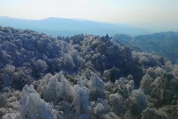 Video: Winter beauty of Mount Heng in Hunan province