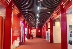 Expats appreciate Xizang's progress in 30 years