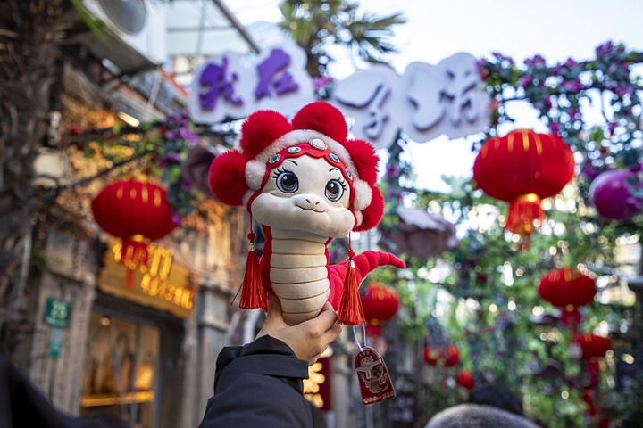 Visa-free policy boosts travel consumption in Shanghai