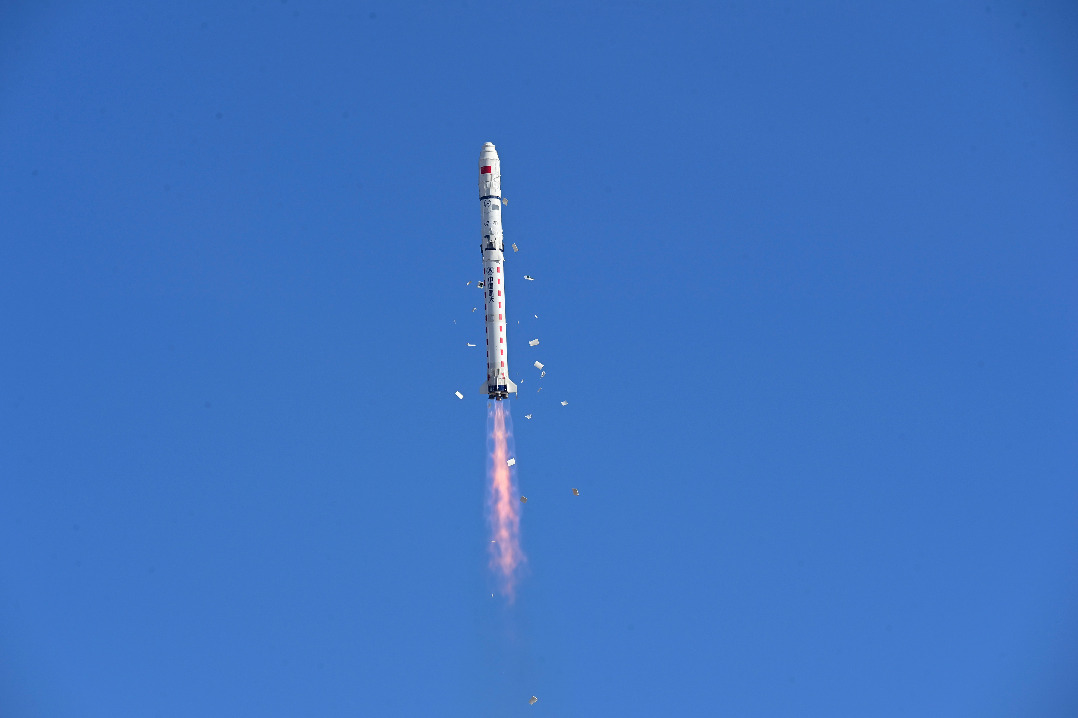 China launches Pakistani satellite, two others