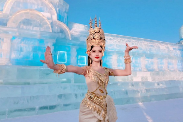 Cambodian artist's dance in Harbin enchants millions