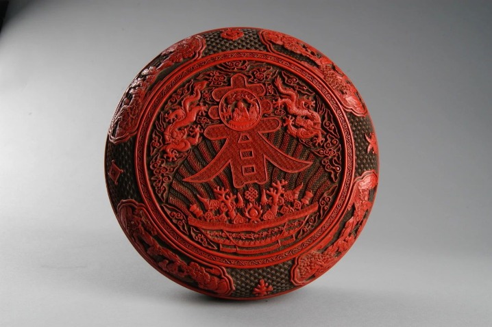 Ming and Qing treasures reflect traditional crafts and auspicious culture