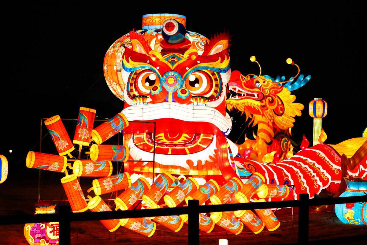 Chang'an Lantern Festival lights up Xi'an's historic sites ...