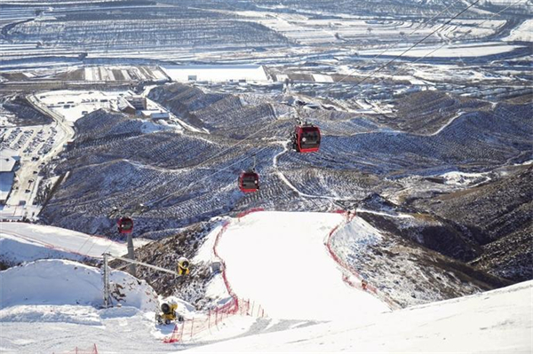 Ice and snow activities become new Spring Festival trend