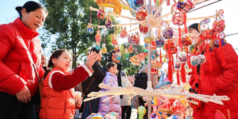 Figures see Spring Festival consumption spree