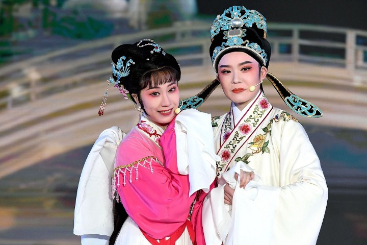 Qingdao welcomes spring with traditional Chinese opera classics