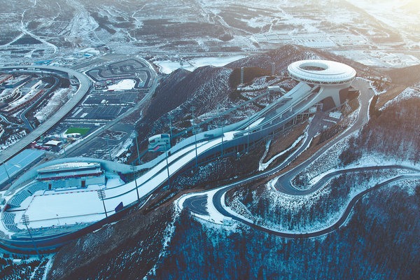 Hi-tech, traditional charms enthrall