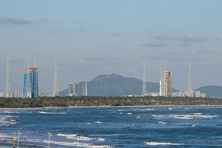 China's Hainan commercial launch site to build two new launch pads