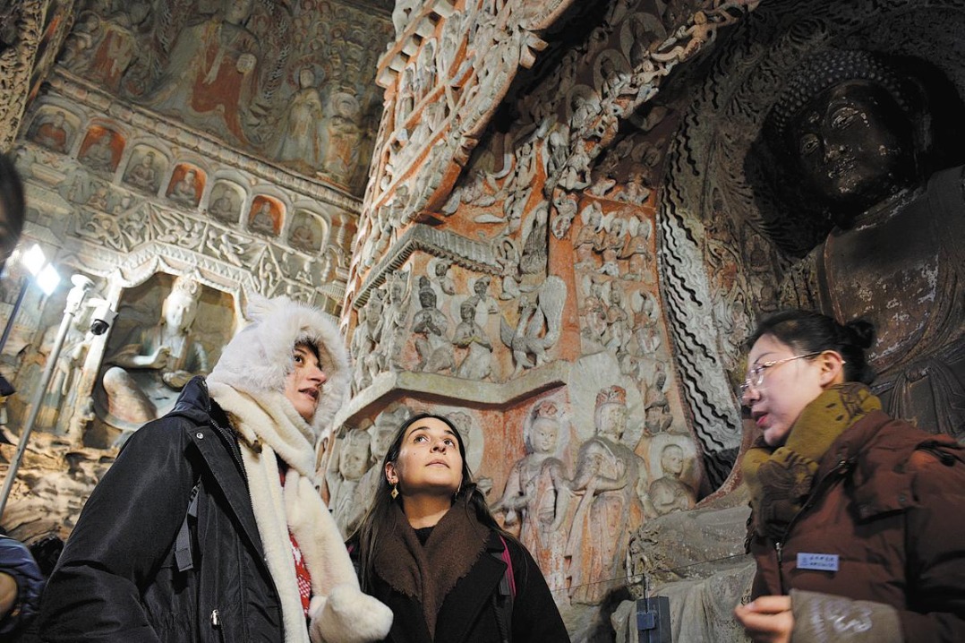 Yungang Grottoes boosts English language services