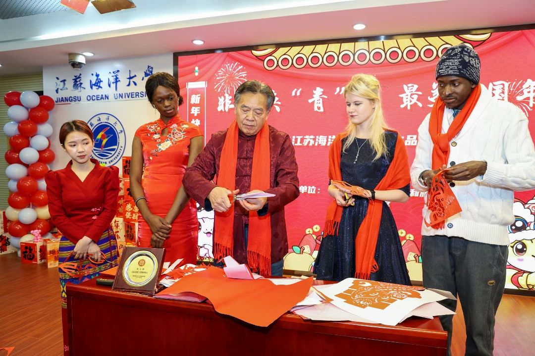 International students experience joy of Chinese New Year at Jiangsu Ocean University