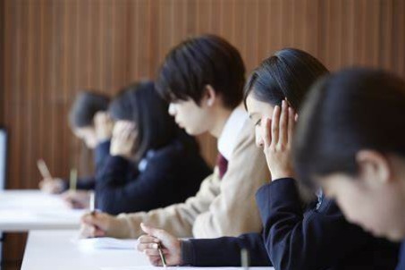 Lau Chi-pang: Internationalize DSE to attract global students