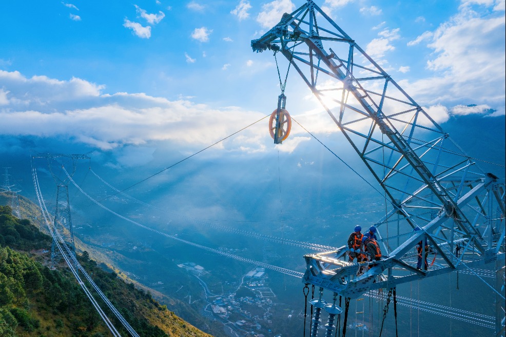 China surges 14.5% power generation yearly