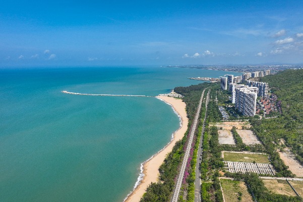 Explore Hainan: How to rent a car