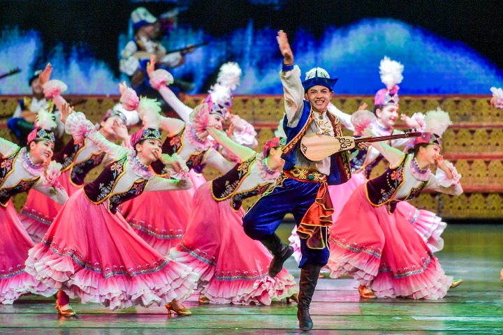 Radiant youth takes center stage in Xinjiang
