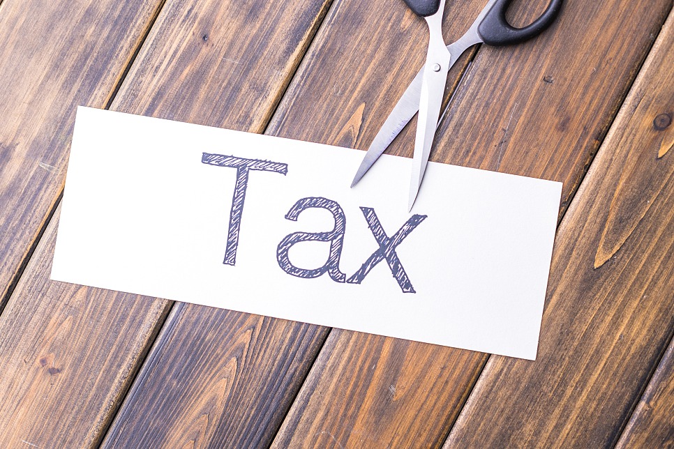 Tax refund policy refined to spur inbound spending